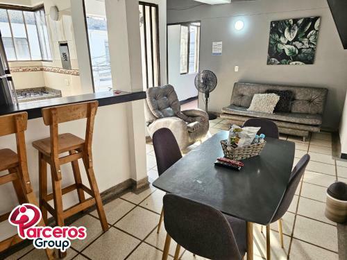 Amplio Apartamento En Circunvalar Por Parceros Group