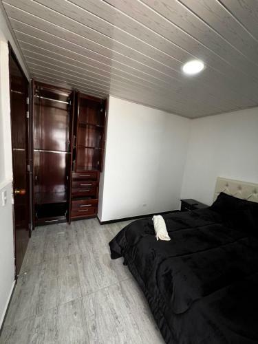 Apartamento Entire Apt 1btr, 1bth, 1ktchn
