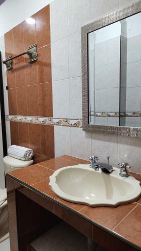 Apartamento Central Y Agradable Apto Completo En Pereira