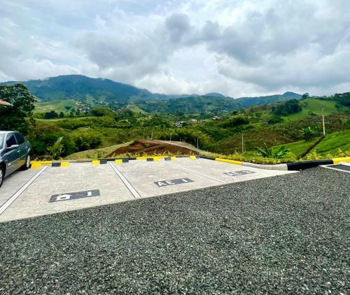 Moderna Casa Luxury Campestre En Pereira.