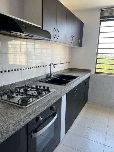 Apartamento Fresco, C�modo Y Amplio!