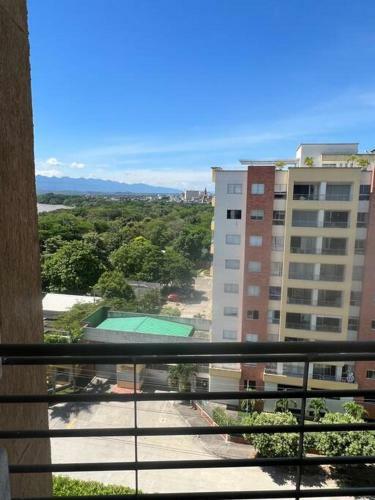 Apartamento Fresco, C�modo Y Amplio!