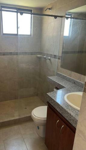 Apartamento Fresco, C�modo Y Amplio!
