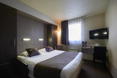 Brit Hotel Relais Du Vern