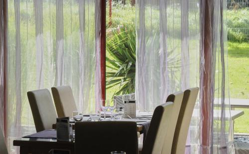 Brit Hotel Relais Du Vern
