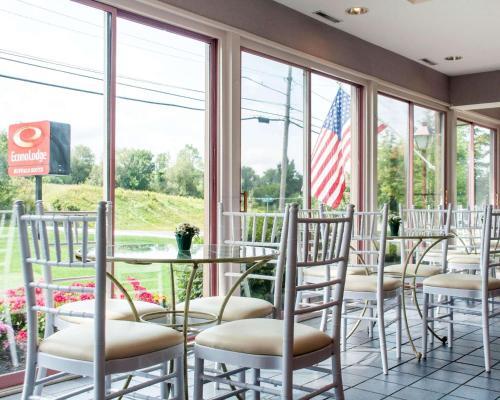 Hotel Econo Lodge South Buffalo