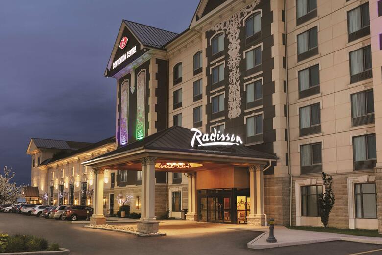 Hotel Park Inn By Radisson Toronto Airport West