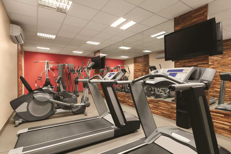 Hotel Park Inn By Radisson Toronto Airport West