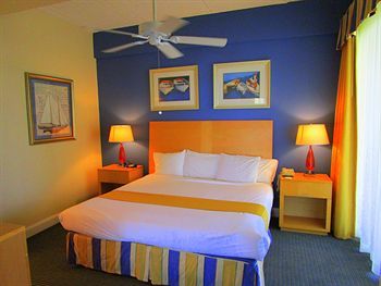 Motel Chart House Suites And Marina