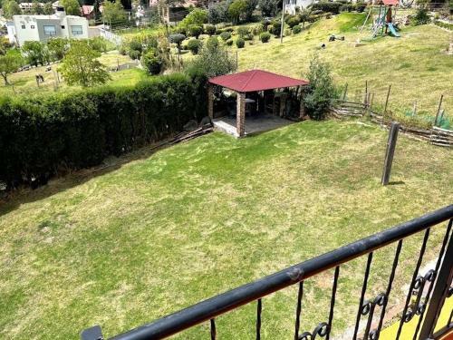 Private Lake View Cottage With Bbq Yard In Paipa
