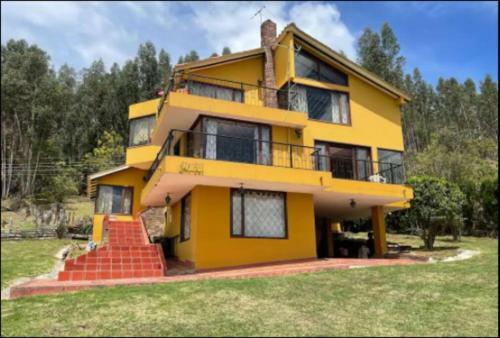 Private Lake View Cottage With Bbq Yard In Paipa