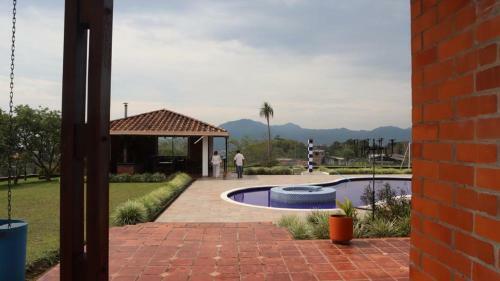 Espectacular Casa Con Insuperable Vista A Pereira