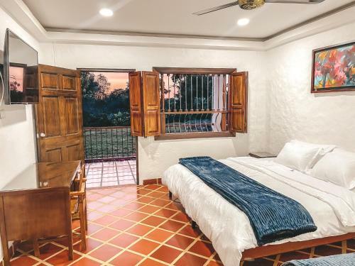 Hotel Casona Montanesa Quind�o Eje Cafetero
