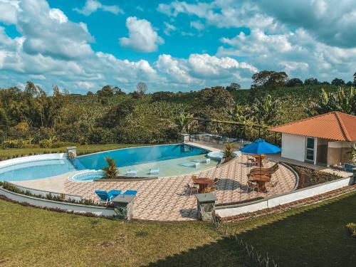 Hotel Casona Montanesa Quind�o Eje Cafetero