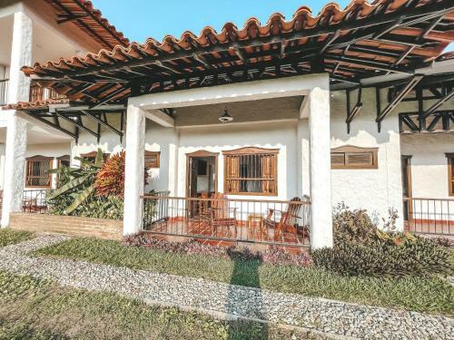 Hotel Casona Montanesa Quind�o Eje Cafetero