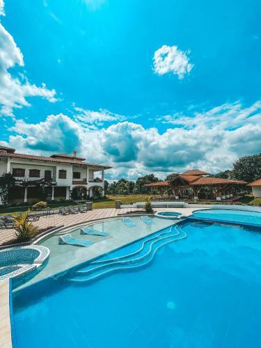 Hotel Casona Montanesa Quind�o Eje Cafetero
