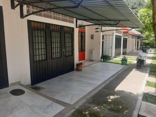 Casa Bien Ubicada Y Con Todas Las Comodidades