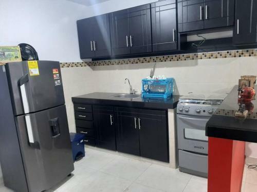 Casa Bien Ubicada Y Con Todas Las Comodidades