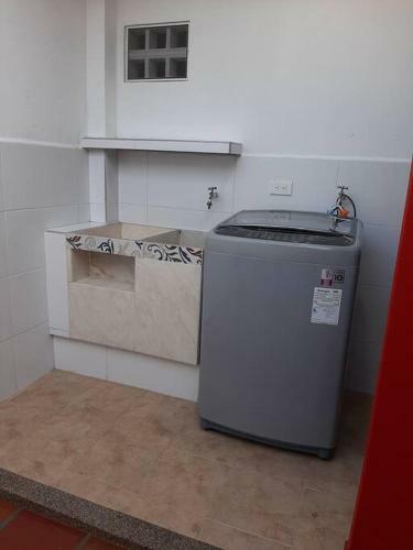 Casa Bien Ubicada Y Con Todas Las Comodidades
