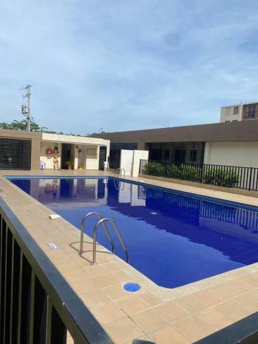 Comodo Apartamento