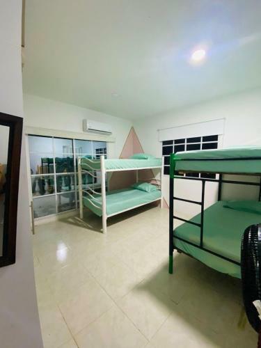 Habitaciones Y Aptos Isabella