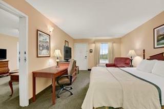Motel Baymont Inn & Suites - Cleveland