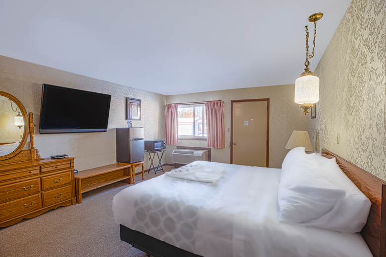 Motel Oyo Hotel Tomahawk - Lake Mohawksin