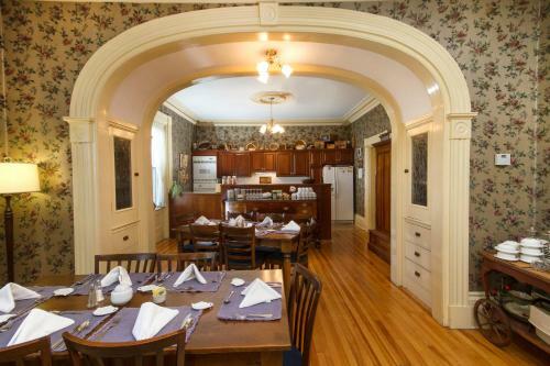 Homeport Historic B&B