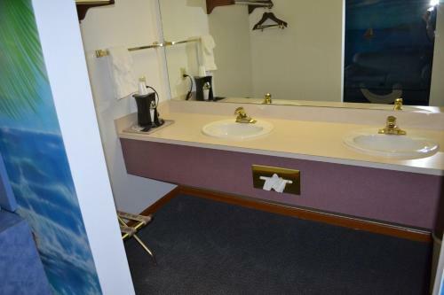 Relax Inn Motel And Suites Omaha
