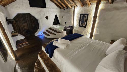 Hobbit Hotel Ecolodge- Guatap�