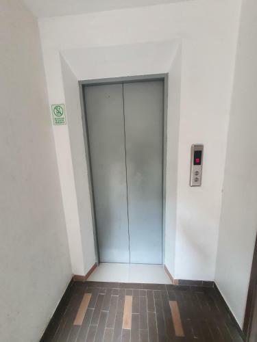 Apartament In The Center Of The Action. Poblado