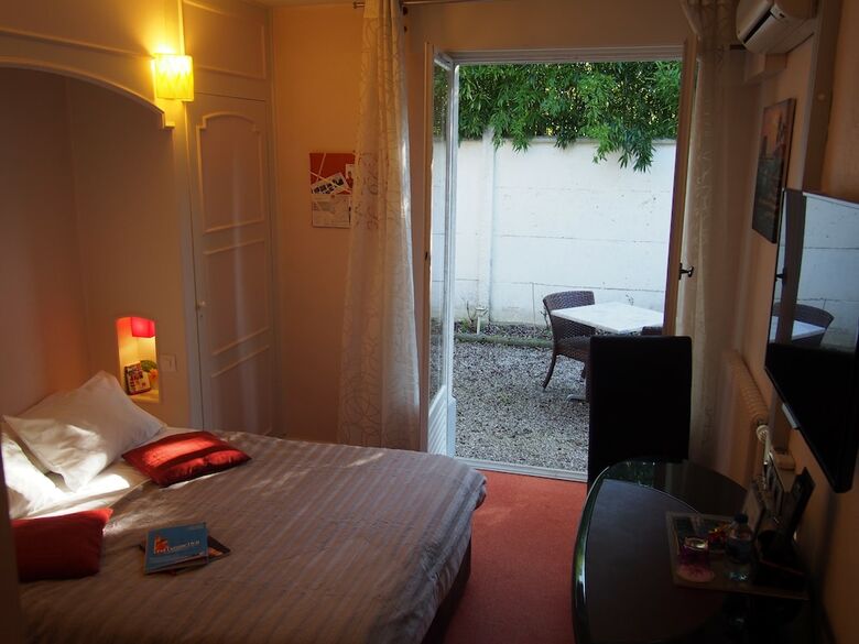Hotel Du Crois�