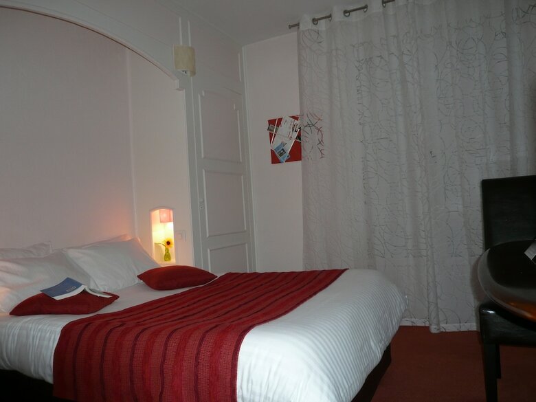Hotel Du Crois�