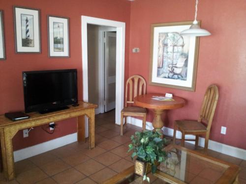 Hotel The Conch House Marina Resort