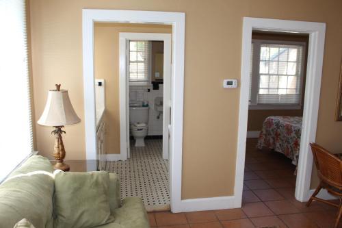 Hotel The Conch House Marina Resort