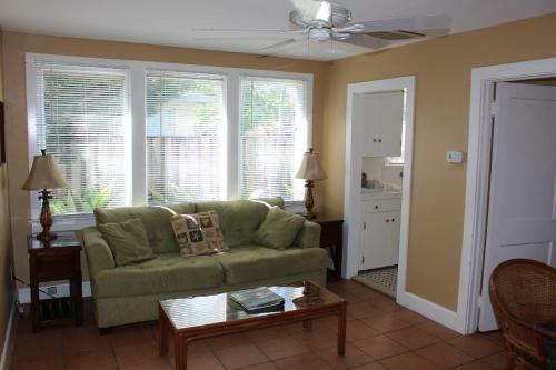 Hotel The Conch House Marina Resort