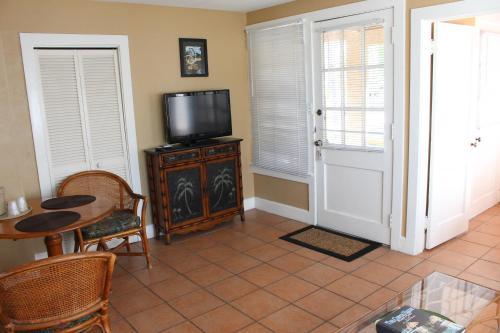 Hotel The Conch House Marina Resort