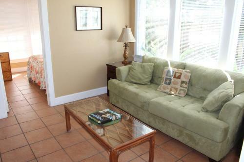 Hotel The Conch House Marina Resort