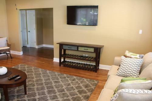 Hotel The Conch House Marina Resort