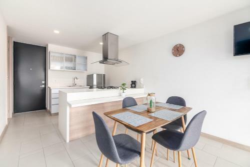 Moderno Y Amplio Apartamento En Laureles 8