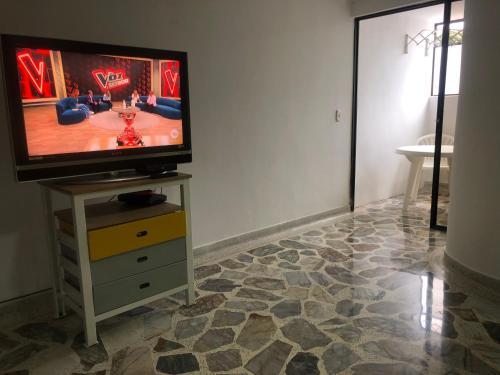 Apartamento C�modo , C�ntrico Y Bien Ubicado 302