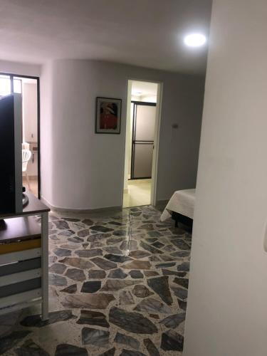 Apartamento C�modo , C�ntrico Y Bien Ubicado 302