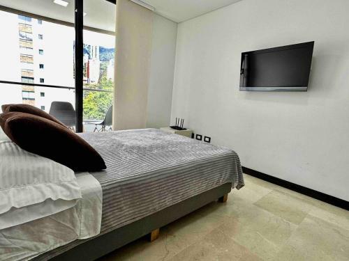 Apartamento 1101 El Poblado! Two Balconies & A Beautiful View