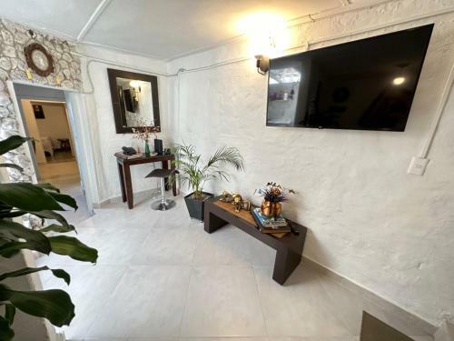 Apartamento Casa Ancestral - Poblado - Transversal Superior