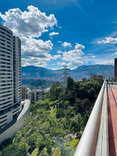 Apartamento Poblado Lujo Y Confort