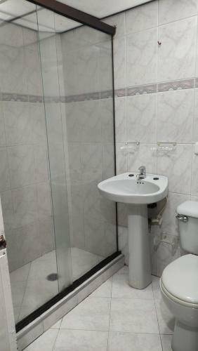 Hab. Cama Doble Y Ba�o Privado #3