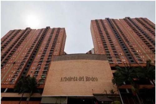 Apartamento Lindo Y Confortable Apto Cerca Al Poblado Y La 70