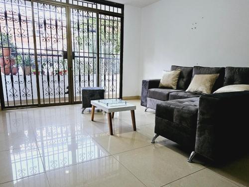 Renta Apartamento Econ�mico