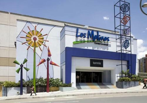 Apartamento C�modo Estudio 3 Frente Al Centro Comercial Cerca A Laureles