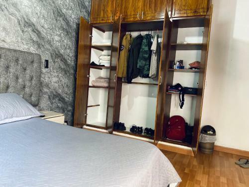 Hostal Linda Y Grande Room En El Parque De Laureles